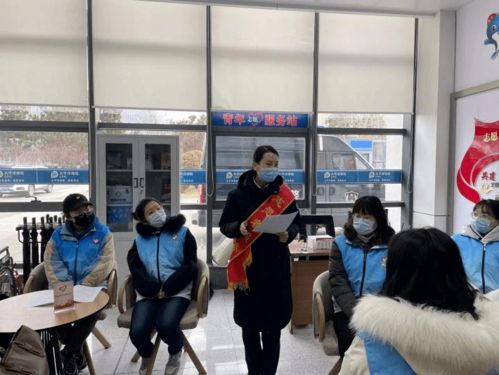 温暖回家路 共青团威海市委“暖冬行动”护航春运，志愿服务点亮归途